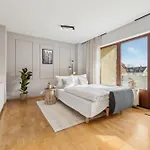 Διαμέρισμα Malou Zentrumsnah Mit Kaffee-teebar, Arbeitsplatz, Balkon Und Kostenlosen Stellplatz *