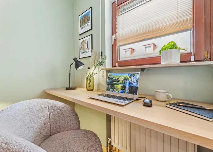 Malou Zentrumsnah Mit Kaffee-teebar, Arbeitsplatz, Balkon Und Kostenlosen Stellplatz Lejlighed