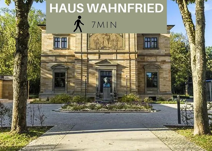 Malou Zentrumsnah Mit Kaffee-teebar, Arbeitsplatz, Balkon Und Kostenlosen Stellplatz
